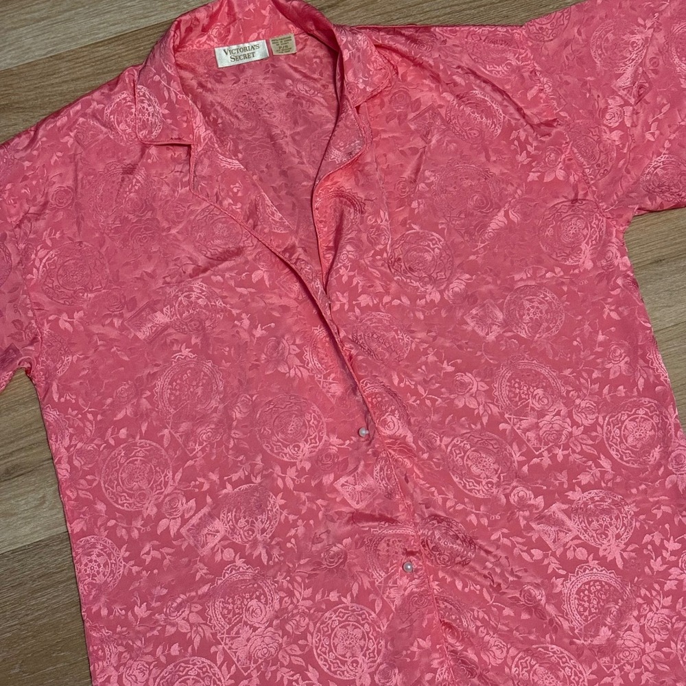 Victoria's Secret gold label night shirt small kimono oriental pink satin Y2K